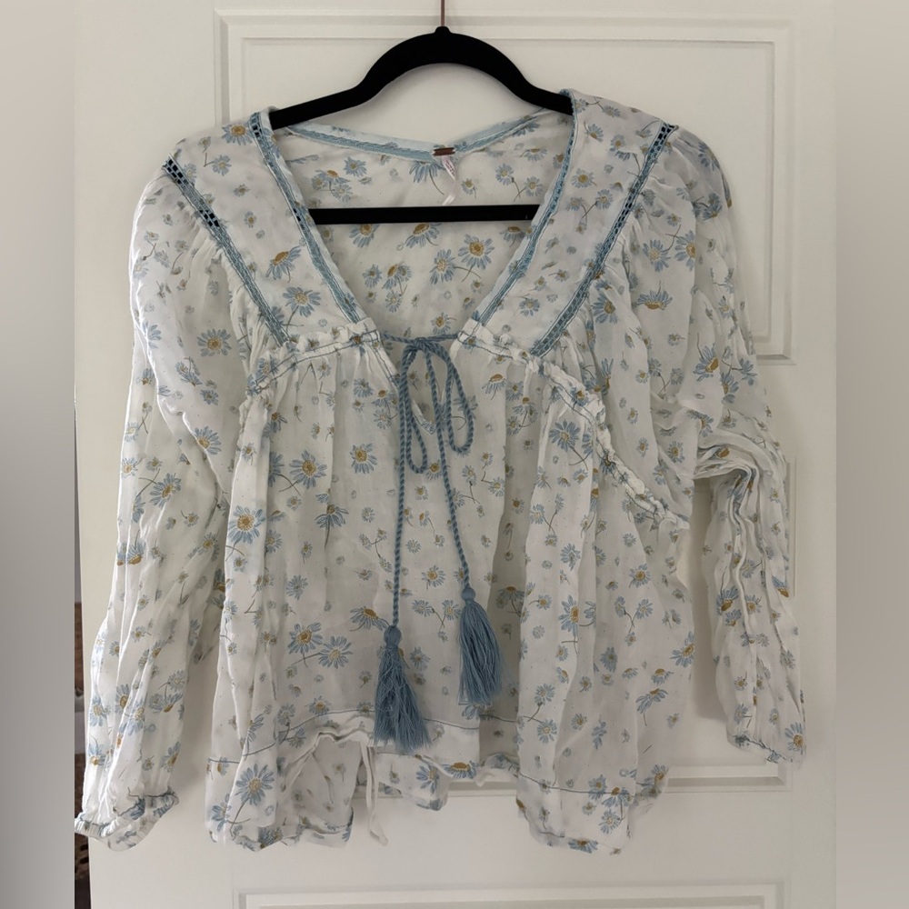 Free People Daisy Peasant blouse never a dull moment